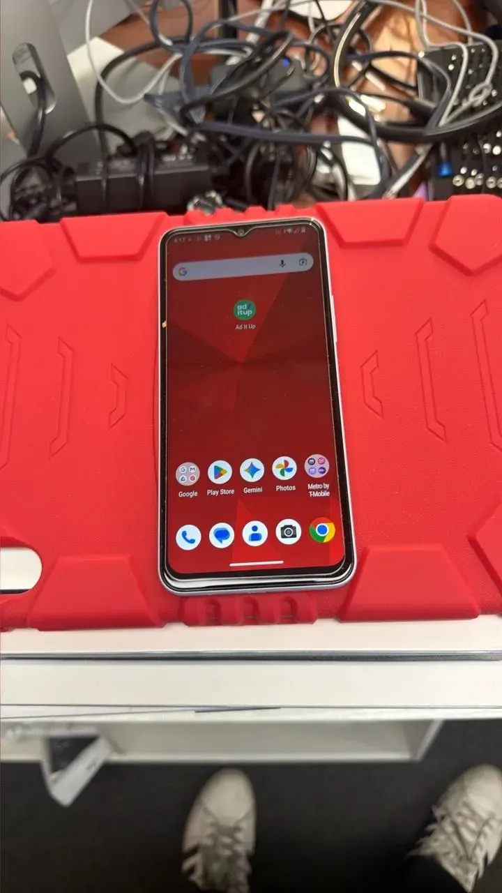 Revvl 8 128GB – T-Mobile / Ultra / Metro photo 3